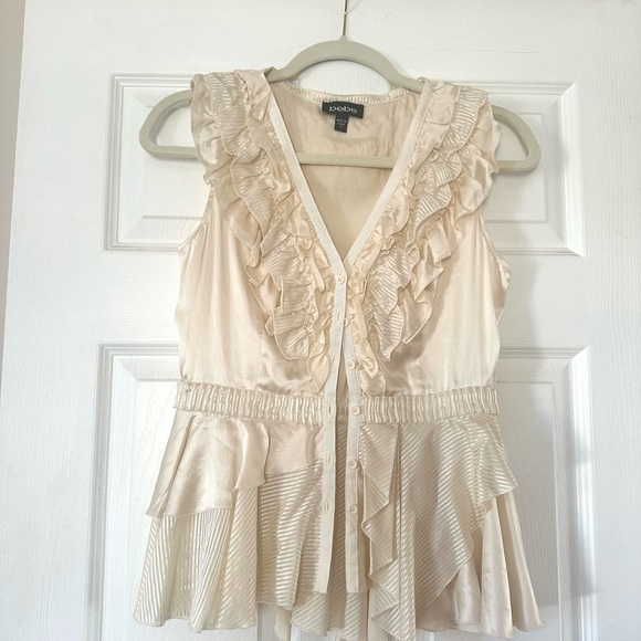 Bebe Ivory Cream Ruffled Satin Women's Top - Picture 9 of 12
